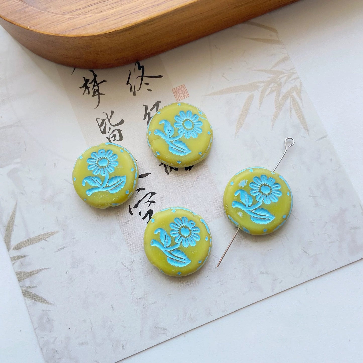 🏛️[B143] Vintage Glass Beads Charms