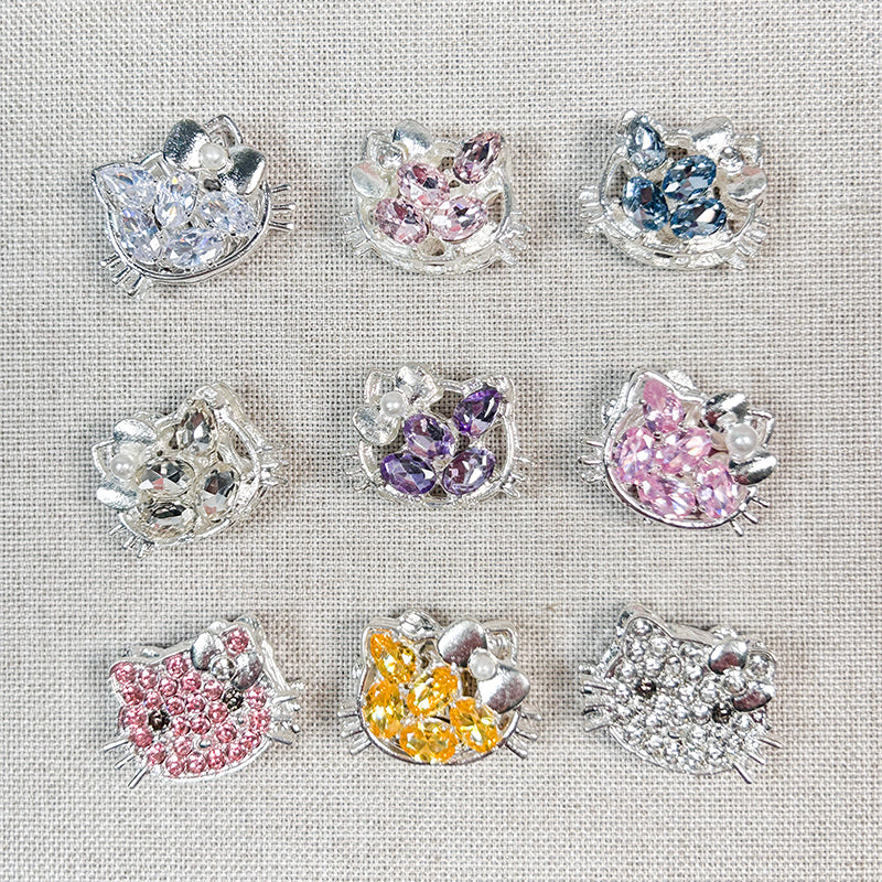 New!🆕 Sale[E175] Kitty Fancy Charm (Phone Charm/Keychain)