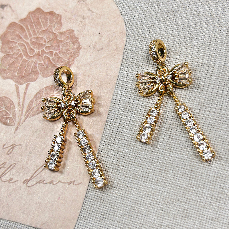 New!🆕[E216] Copper CZ Bow Pendant