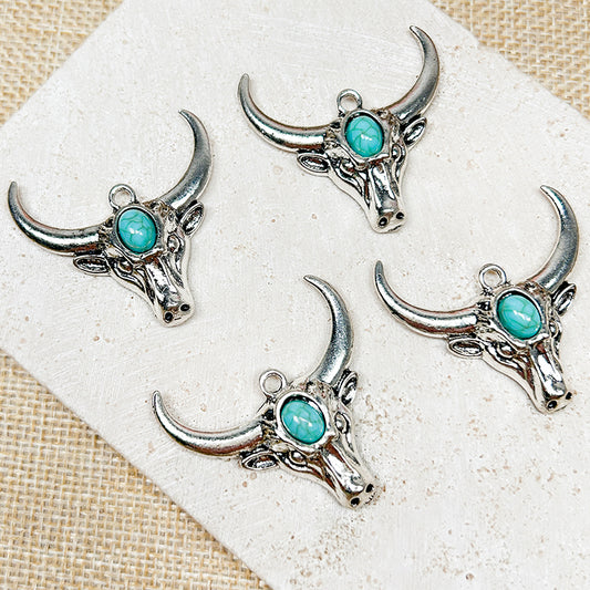 [E256] Bohemia Bull Pendant