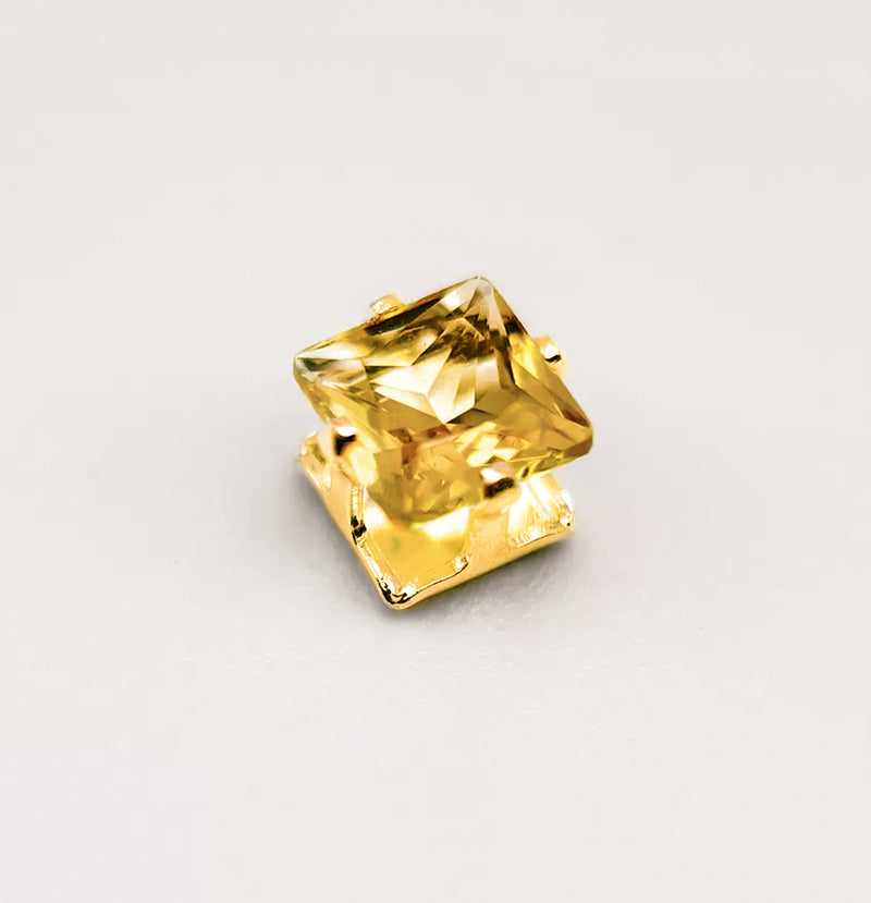 [E273] 3mm Cubic Zirconia Cube Beads