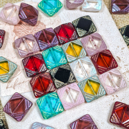 New!🆕[B473] Gilded Quadra (15mm, Table Cut, Glass)