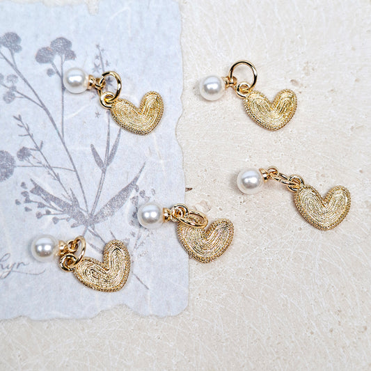 New!🆕[E375] Brass 18K Gold Plated Textured Heart Charm with Pearl