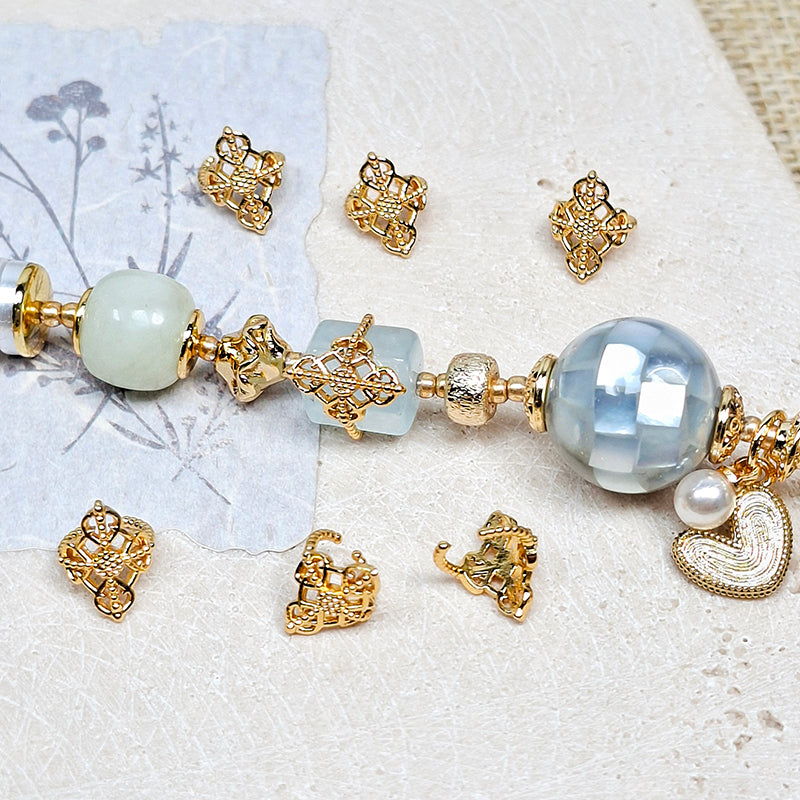 New!🆕[E376] 18K Gold Plated Brass Hollow Four-Petal Flower Positioning Clasp