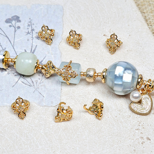 New!🆕[E376] 18K Gold Plated Brass Hollow Four-Petal Flower Positioning Clasp