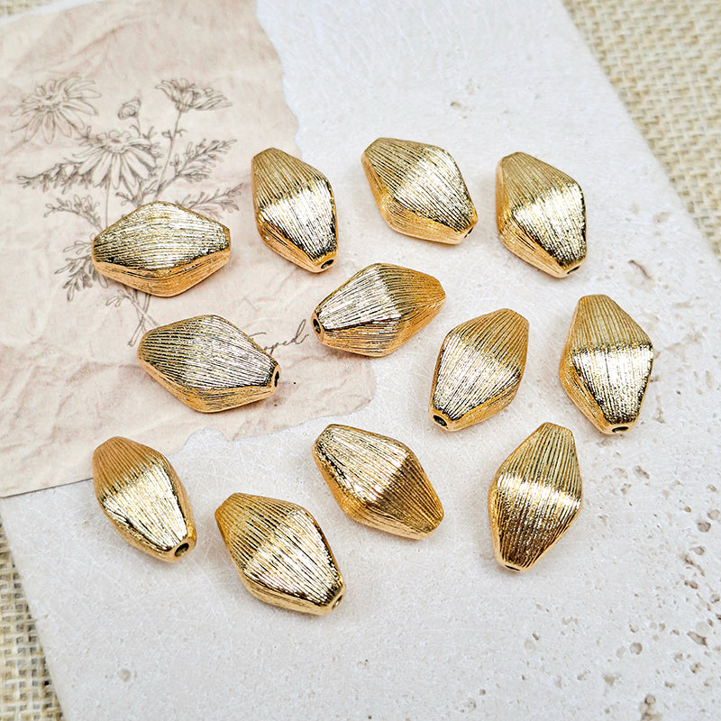 🆕[E395] 10*18mm Brass Textured Diamond Spacer Beads