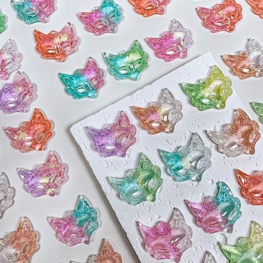 [B104] Lumi Fox (Resin Charm/Pendant)