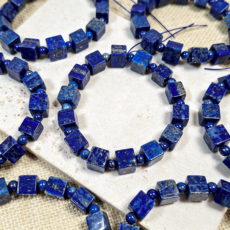 New!🆕[N161] 8mm Lapis Lazuli Cube Bracelet